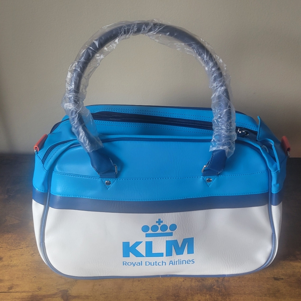 KLM ROYAL DUTCH AIRLINES TRAVEL BAG *NEW*